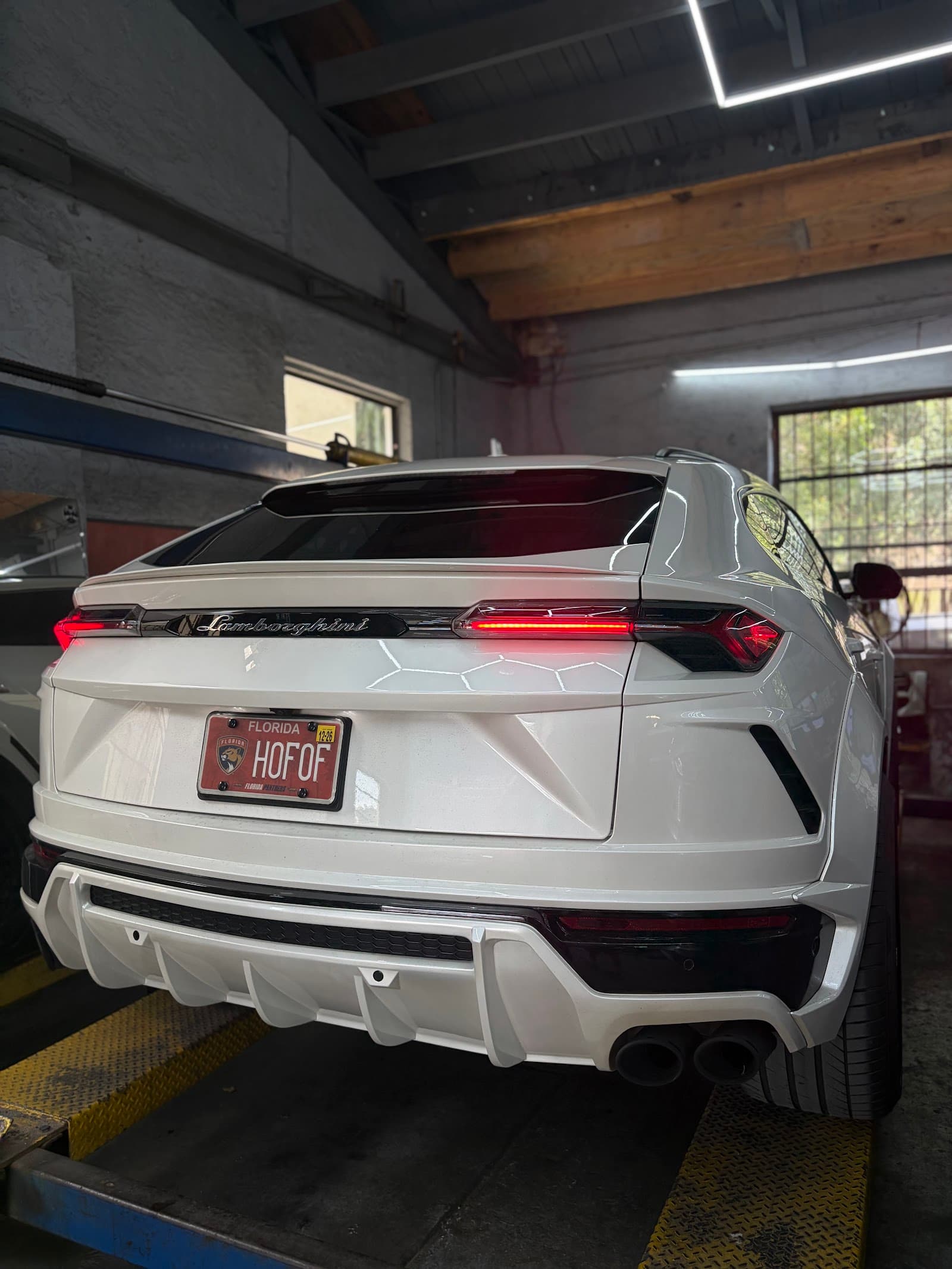 Rey's Auto Repair Shop in Miami, Florida